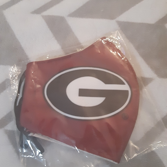 Georgia Bulldogs Football  Face mask/Red and Black/OSFA - Picture 5 of 6